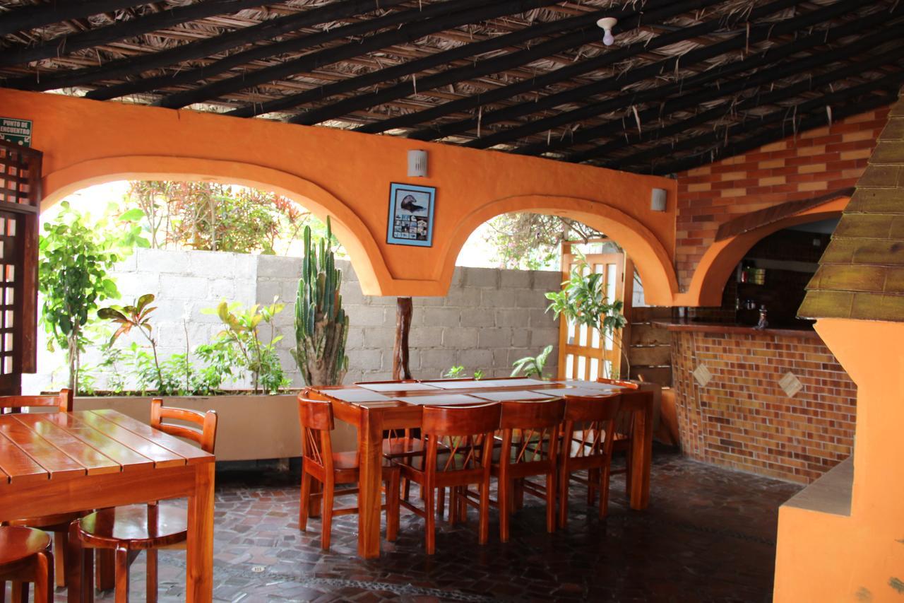 Hotel Crossman Puerto Ayora  Exterior foto